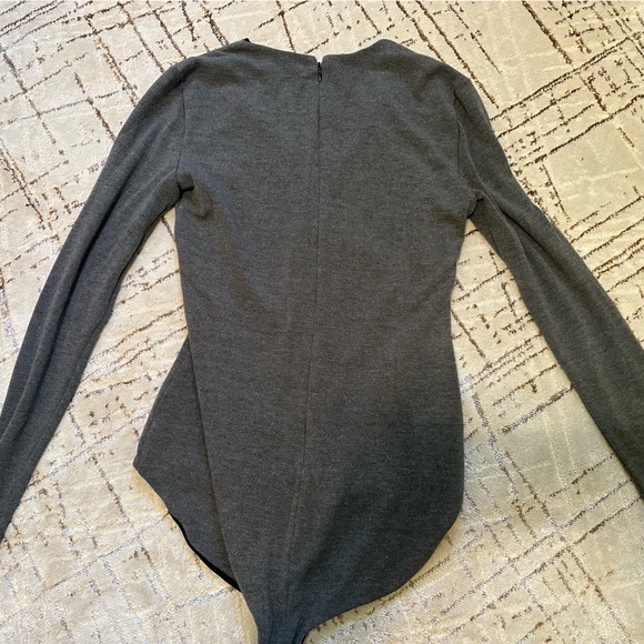 Alice + Olivia Gray Zip Bodysuit - Picture 4 of 4